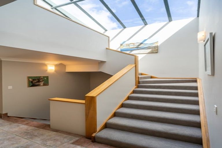 Photo of property in 69 Howard Road, Point Howard, Lower Hutt, 5013