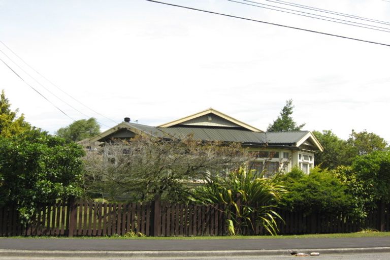 Photo of property in 28 Edward Avenue, Edgeware, Christchurch, 8013