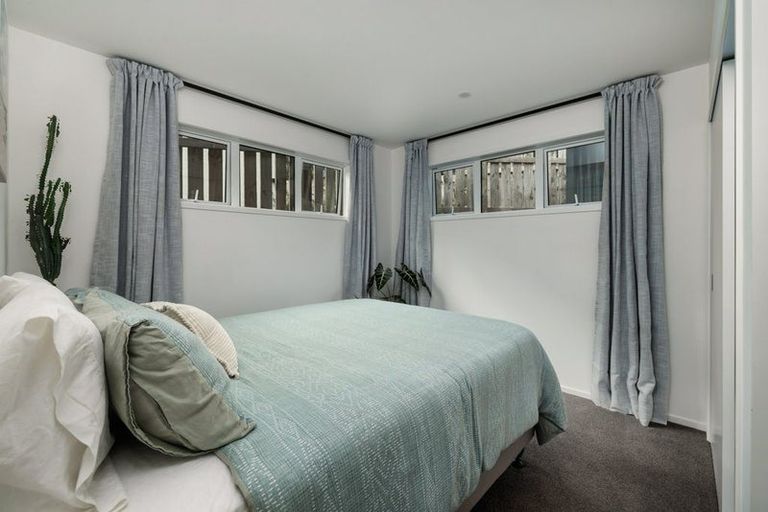 Photo of property in 12a Waterview Place, Haruru, 0204