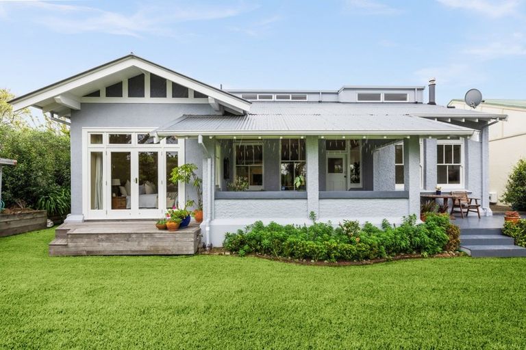 Photo of property in 5 Finnis Lane, Hospital Hill, Napier, 4110