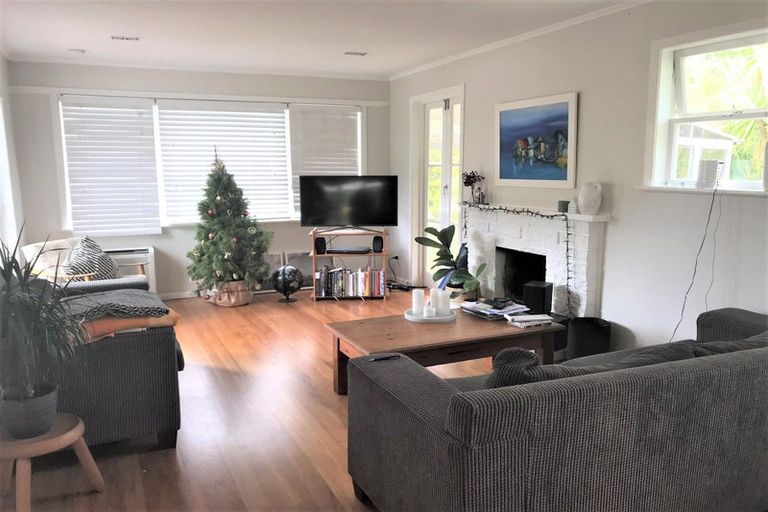 Photo of property in 33 Orion Place, Hillcrest, Auckland, 0627