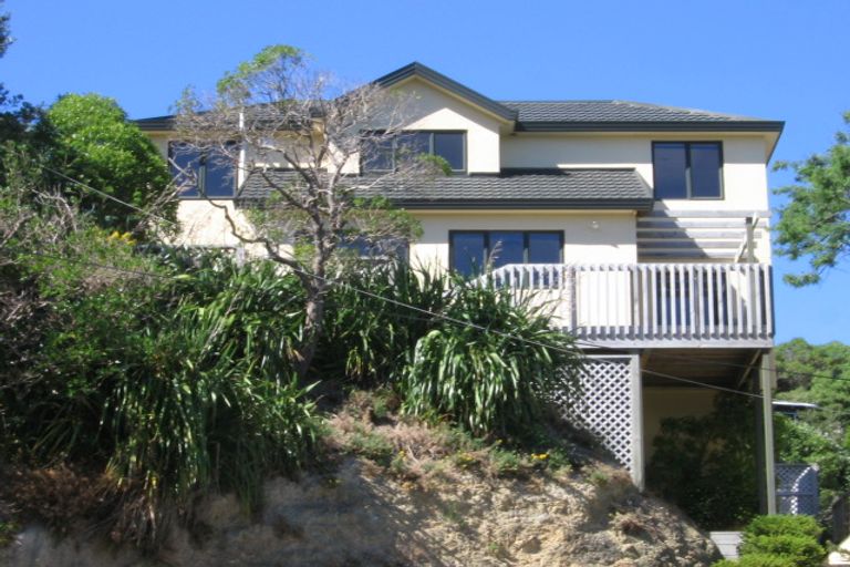 Photo of property in 31u2 Volga Street, Island Bay, Wellington, 6023