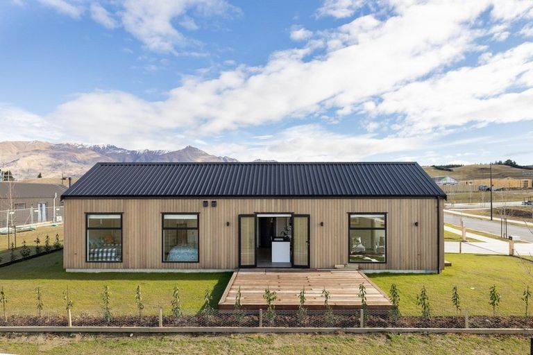 Photo of property in Northlake, 25 Gladbrook Street, Wanaka, 9305