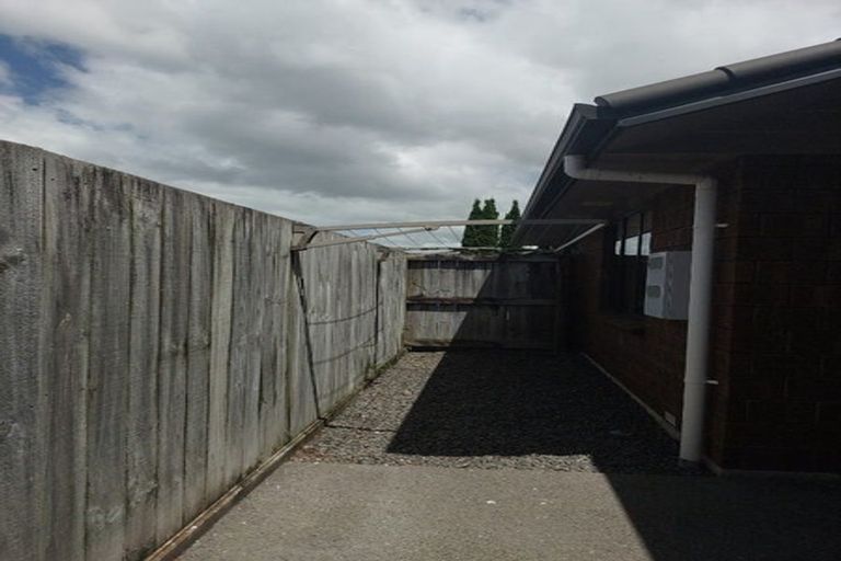 Photo of property in 108u3 Old Farm Road, Hamilton East, Hamilton, 3216