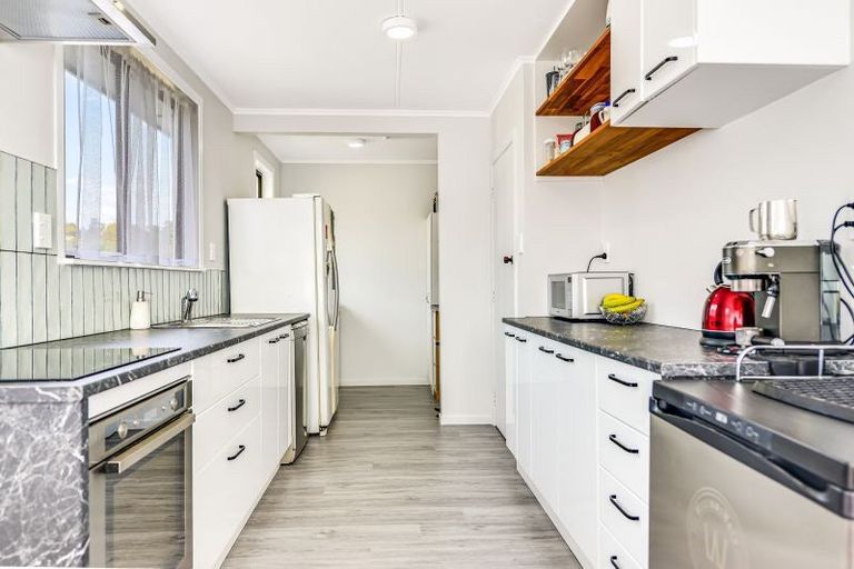 Photo of property in 40 Montgomery Crescent, Bader, Hamilton, 3206