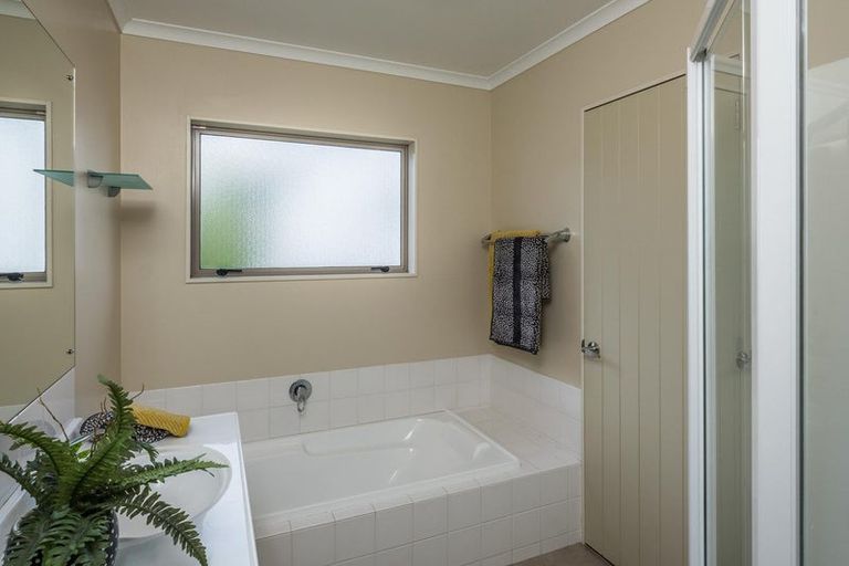 Photo of property in 52a Martin Road, Paraparaumu Beach, Paraparaumu, 5032