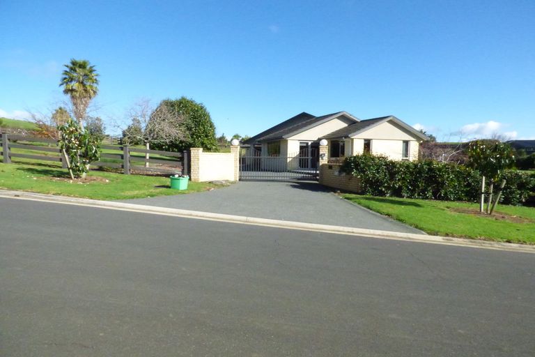 Photo of property in 11 Riverbank Drive, Kerikeri, 0230