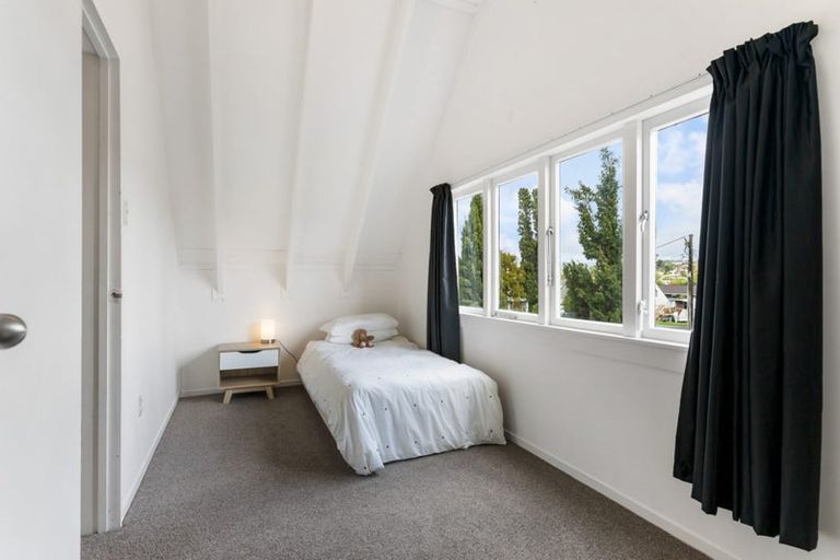 Photo of property in 21 Zealandia Road, Manly, Whangaparaoa, 0930