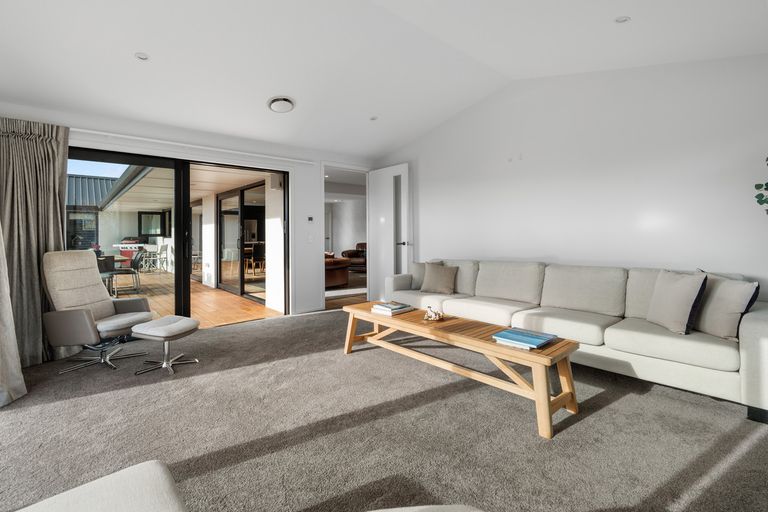 Photo of property in 15 Pomerania Way, Mosgiel, 9024