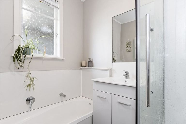 Photo of property in 215a Range Road, Papamoa Beach, Papamoa, 3118