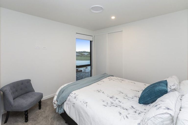 Photo of property in 34 Waitai Close, Long Bay, 0630