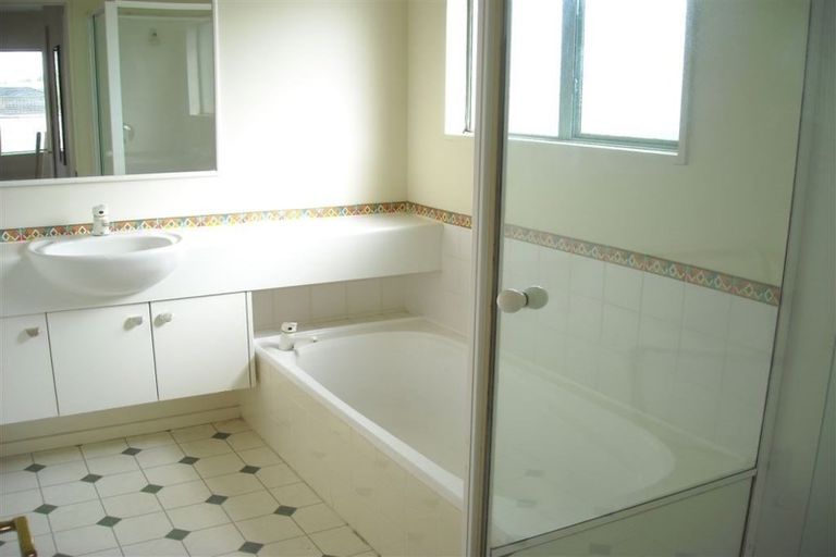 Photo of property in 1/61 Champion Street, Edgeware, Christchurch, 8013