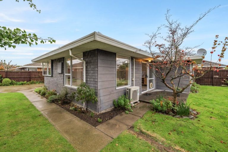 Photo of property in 2/15 Dumfries Drive, Hei Hei, Christchurch, 8042