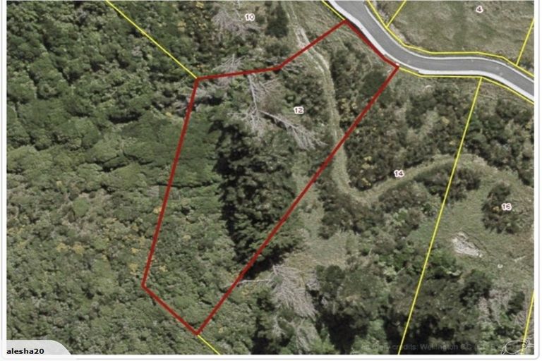 Photo of property in 12 Piper Way, Newlands, Wellington, 6037