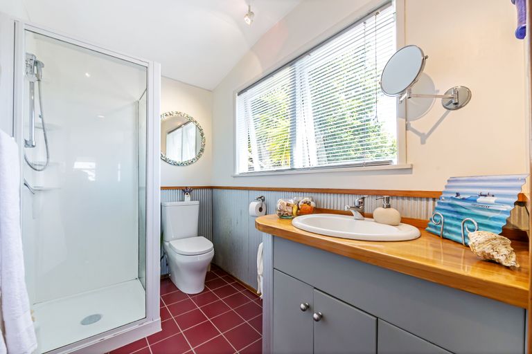 Photo of property in 31 Monyash Road, Manly, Whangaparaoa, 0930