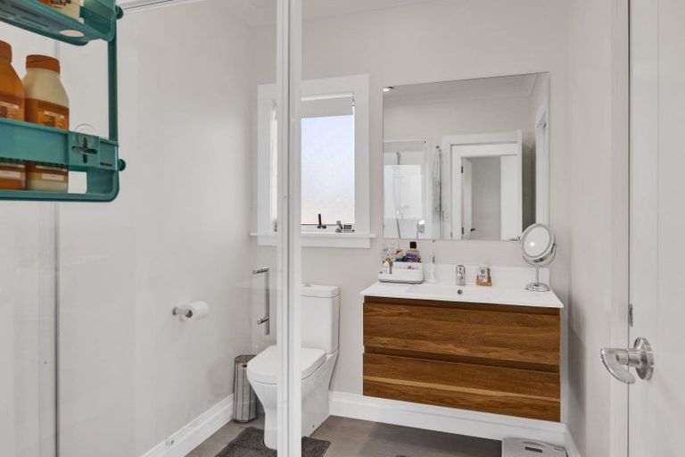 Photo of property in 54a Cloten Road, Stratford, 4332