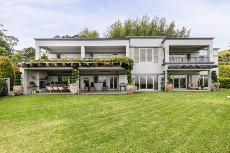 Photo of property in 137 Blackbarn Road, Havelock North, 4294