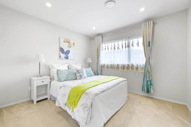 Photo of property in 21b Wells Road, Bucklands Beach, Auckland, 2012