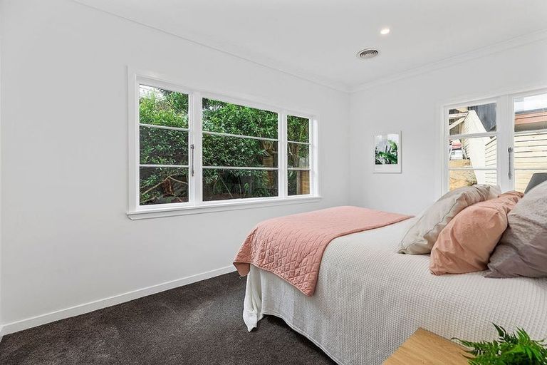 Photo of property in 96 Homebush Road, Khandallah, Wellington, 6035