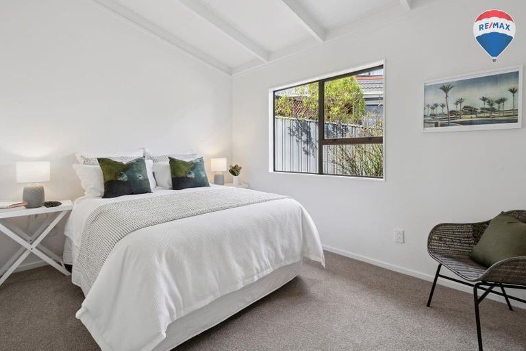 Photo of property in 183 Holborn Drive, Stokes Valley, Lower Hutt, 5019