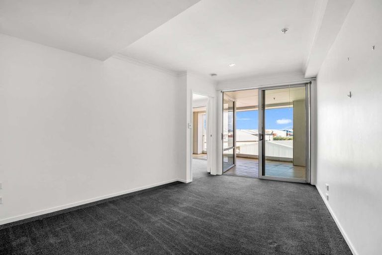 Photo of property in 215/332 Maunganui Road, Mount Maunganui, 3116
