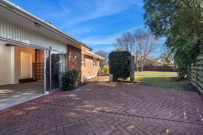 Photo of property in 42 Fovant Street, Russley, Christchurch, 8042