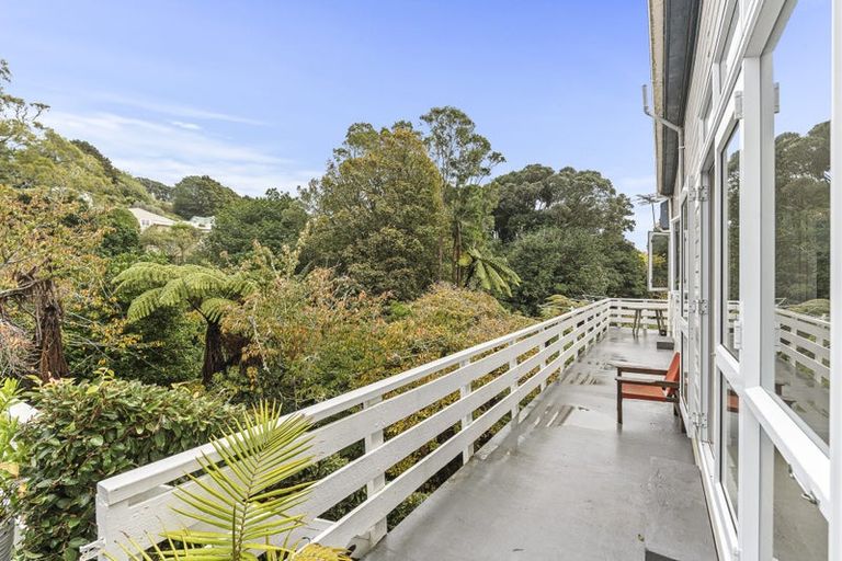Photo of property in 28 Carrington Street, New Plymouth, 4310