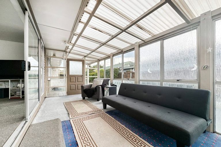 Photo of property in 58 Denise Crescent, Hornby, Christchurch, 8042