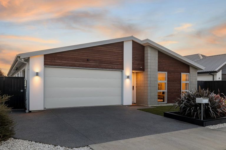 Photo of property in 12 Welsh Road, Halswell, Christchurch, 8025