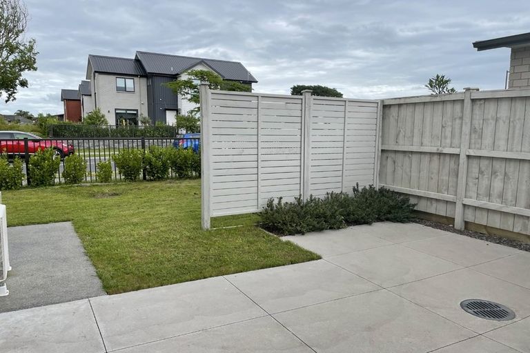 Photo of property in 39 Nganui Avenue, Takanini, 2112