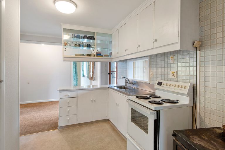 Photo of property in 39 Branston Street, Hornby, Christchurch, 8042