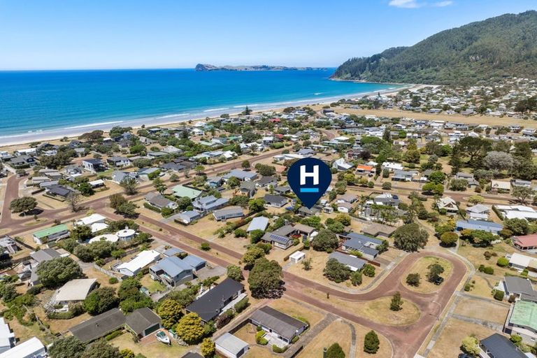 Photo of property in 19 Mccormick Place, Pauanui, Hikuai, 3579