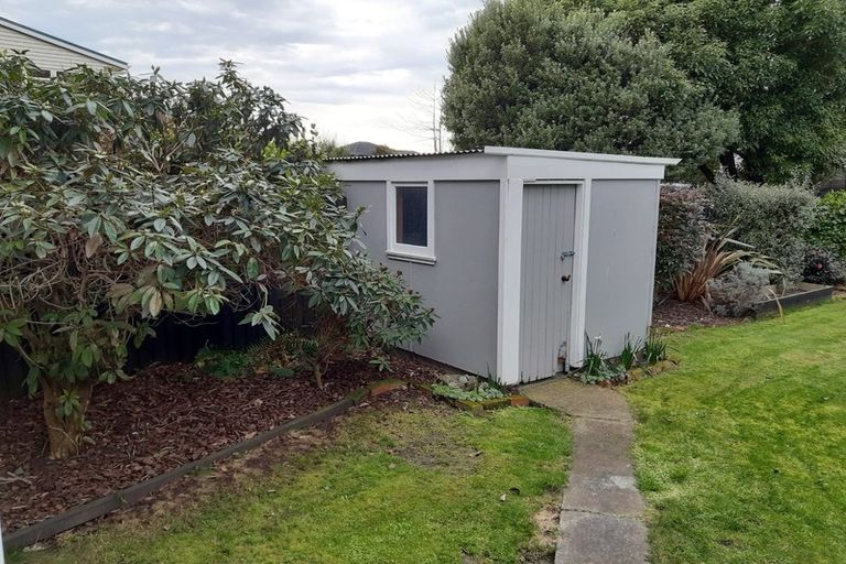 Photo of property in 37 Kowhai Terrace, Saint Martins, Christchurch, 8022