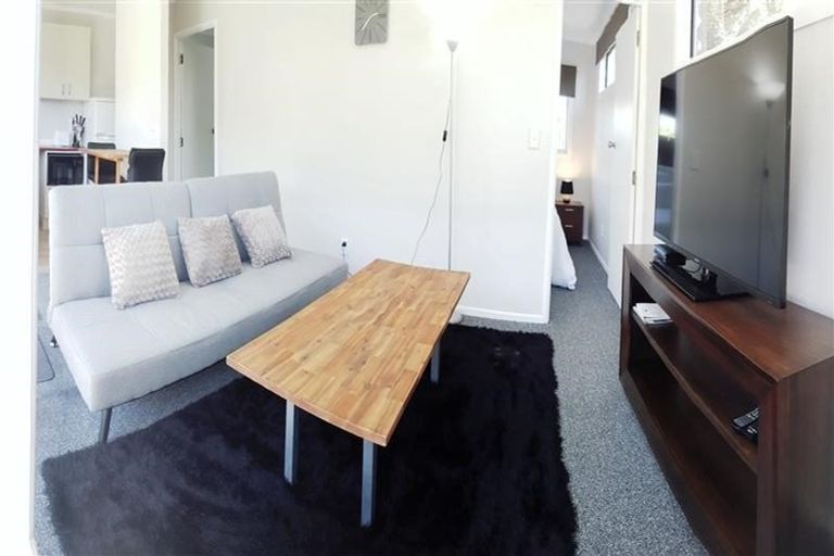 Photo of property in 98 Glenpark Avenue, Frankleigh Park, New Plymouth, 4310