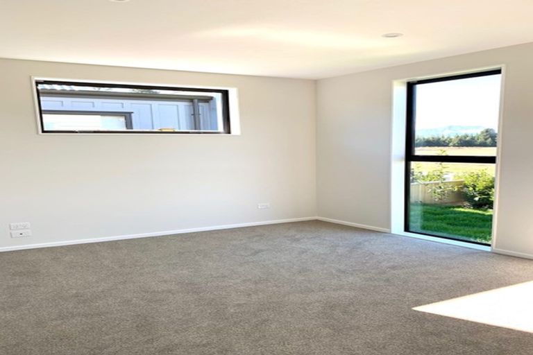 Photo of property in 26 Mount Creighton Crescent, Wanaka, 9305
