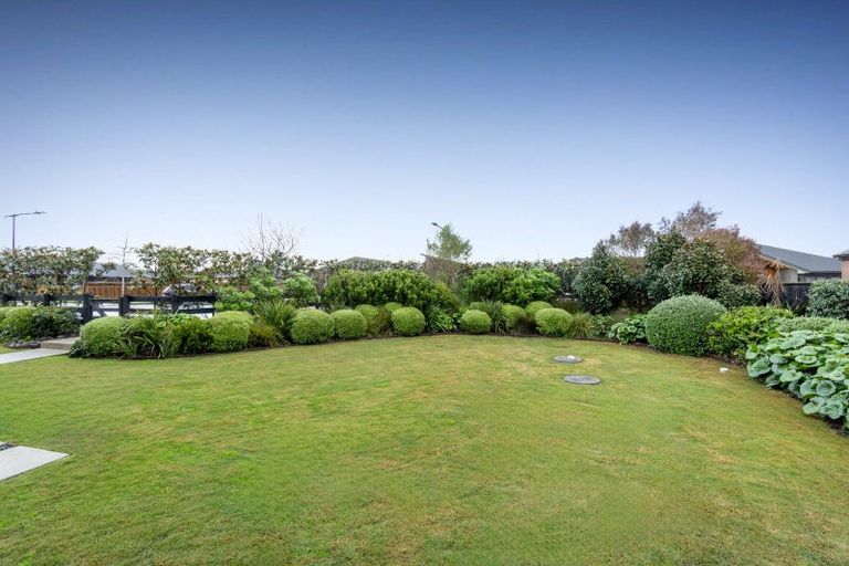Photo of property in 16 Benjamin Place, Clevedon, Papakura, 2582