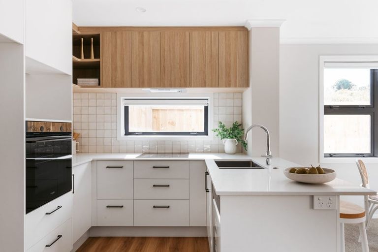 Photo of property in 21b Sunvale Place, Gate Pa, Tauranga, 3112