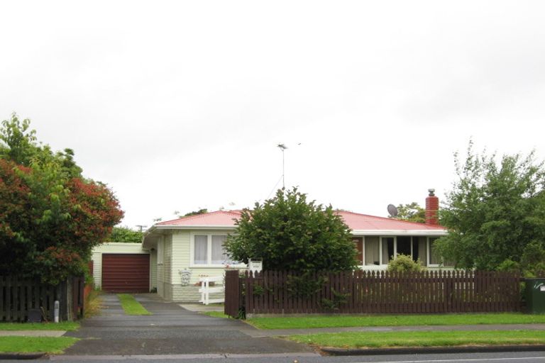 Photo of property in 397 Great South Road, Opaheke, Papakura, 2113