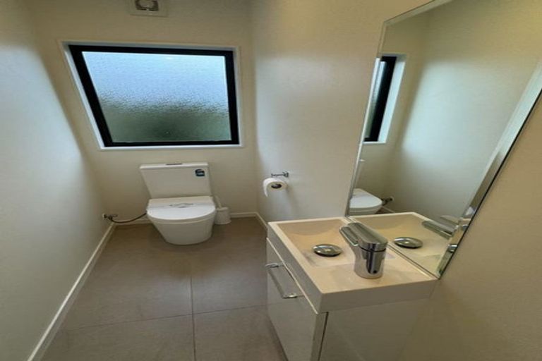 Photo of property in 9 Apple Lane, Henderson, Auckland, 0610