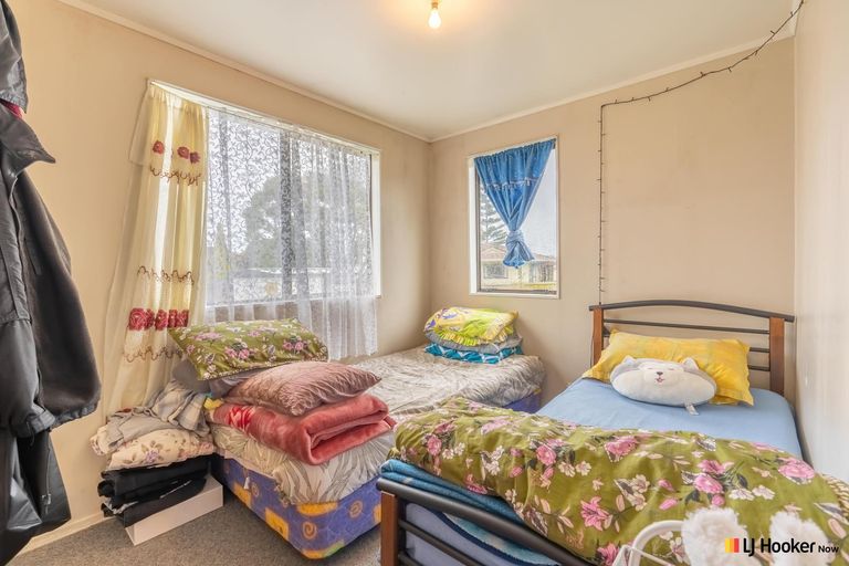 Photo of property in 2/10 Ebenezer Way, Clendon Park, Auckland, 2103
