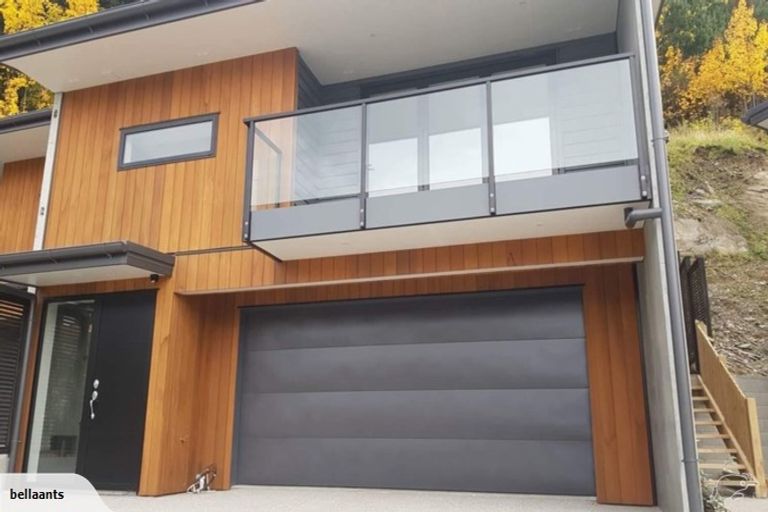 Photo of property in St Andrews Park, 10 Saint Lauras Lane, Queenstown, 9300