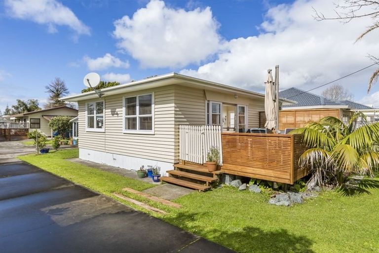 Photo of property in 5a Melanie Place, Orewa, 0931