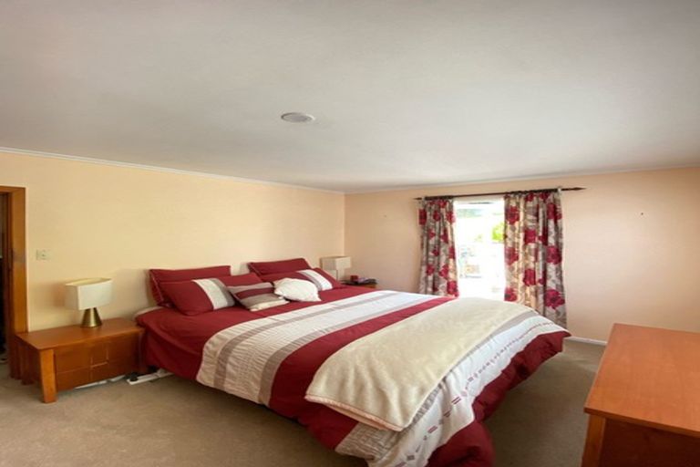 Photo of property in 8 Orion Place, Hillcrest, Auckland, 0627