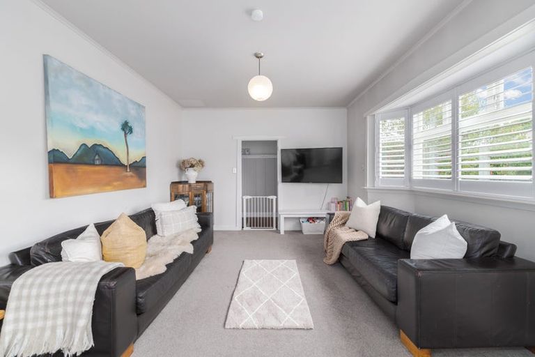 Photo of property in 15 Aorangi Road, Bryndwr, Christchurch, 8053