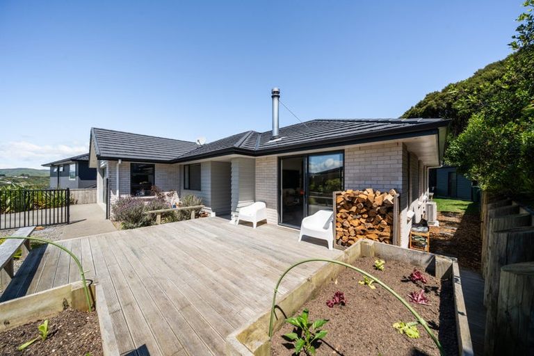 Photo of property in 8 Topsail Way, Whitby, Porirua, 5024