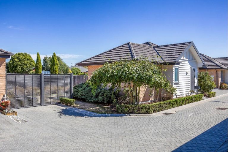 Photo of property in Yaldhurst Courts, 28/372 Yaldhurst Road, Russley, Christchurch, 8042