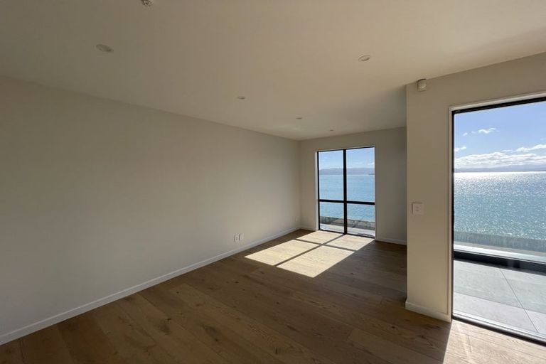 Photo of property in 148u9 Evans Bay Parade, Roseneath, Wellington, 6021