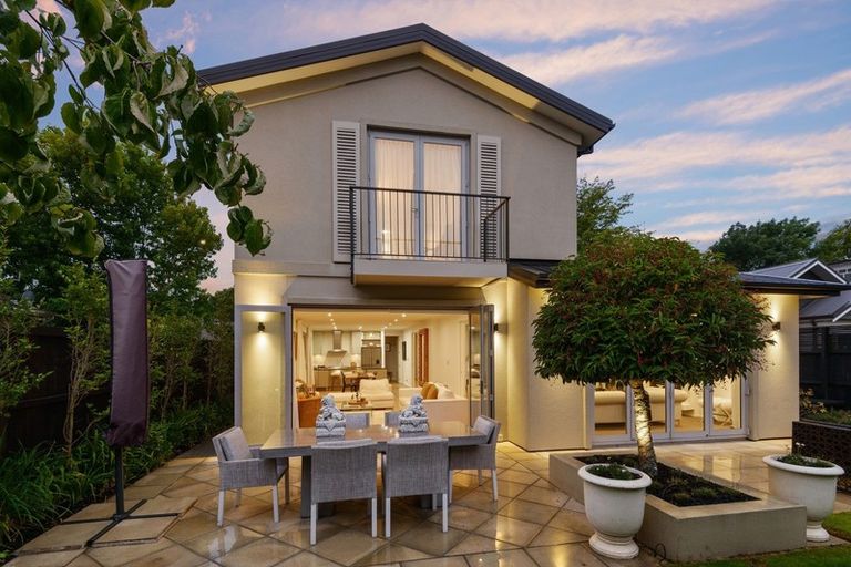 Photo of property in 57 Idris Road, Fendalton, Christchurch, 8052