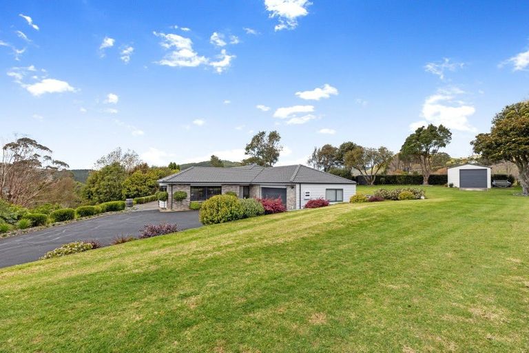 Photo of property in 135r Waikite Road, Welcome Bay, Tauranga, 3175