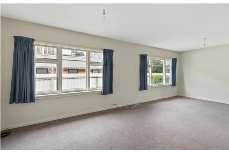 Photo of property in 5 Tara Street, Riccarton, Christchurch, 8041